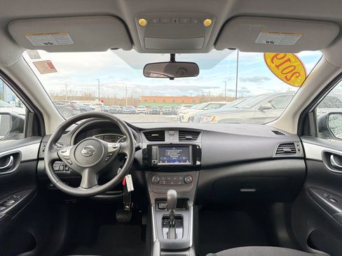 Used 2019 Nissan Sentra S image 13