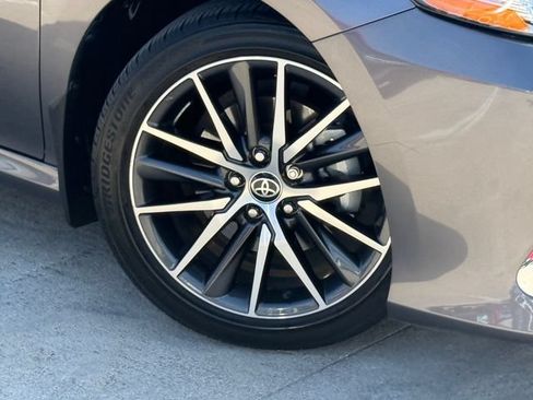 Used 2021 Toyota Camry XLE FWD image 2