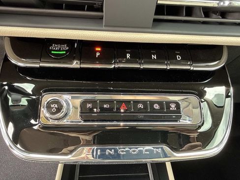 New 2026 Lincoln Corsair Premiere FWD image 28