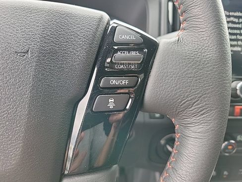 Used 2026 Nissan Frontier PRO-4X w/ Pro-4x Convenience Package AWD/4WD image 25