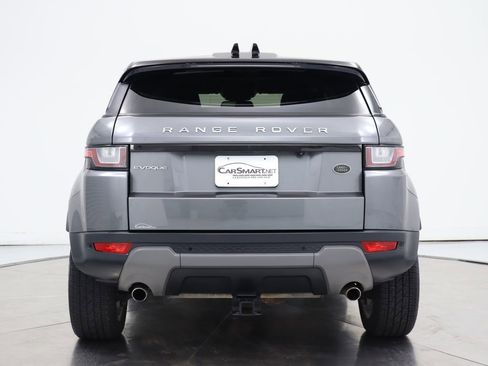 Used 2019 Land Rover Range Rover Evoque SE Premium image 4