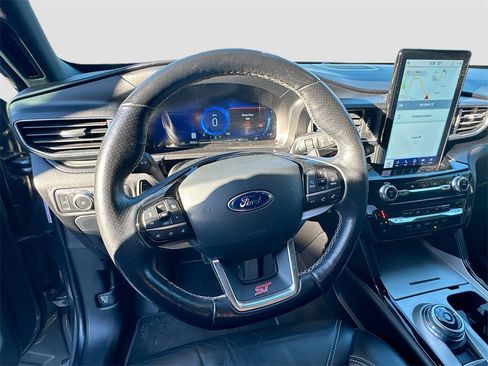 Used 2022 Ford Explorer ST w/ Equipment Group 401A image 11