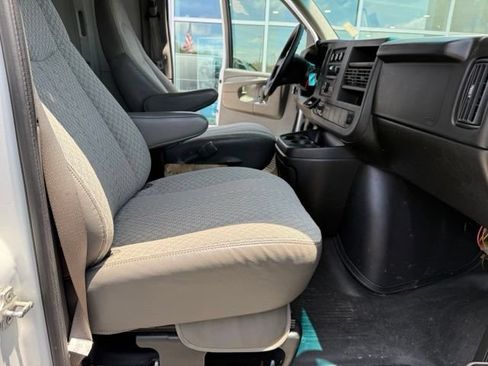 Used 2008 GMC Savana 1500 w/ Power Package RWD image 20