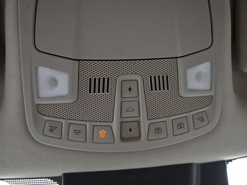 Used 2021 Ford Expedition Limited image 19