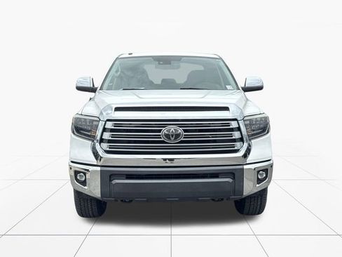 Used 2019 Toyota Tundra Limited w/ Limited Premium Package AWD/4WD image 9