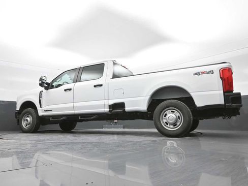 Used 2023 Ford F350 XL w/ Snow Plow Prep Package image 37