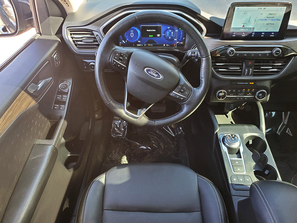 Used 2020 Ford Escape Titanium w/ Titanium Premium Package 2.0 FWD image 15
