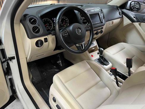 Used 2017 Volkswagen Tiguan Wolfsburg Edition FWD image 3