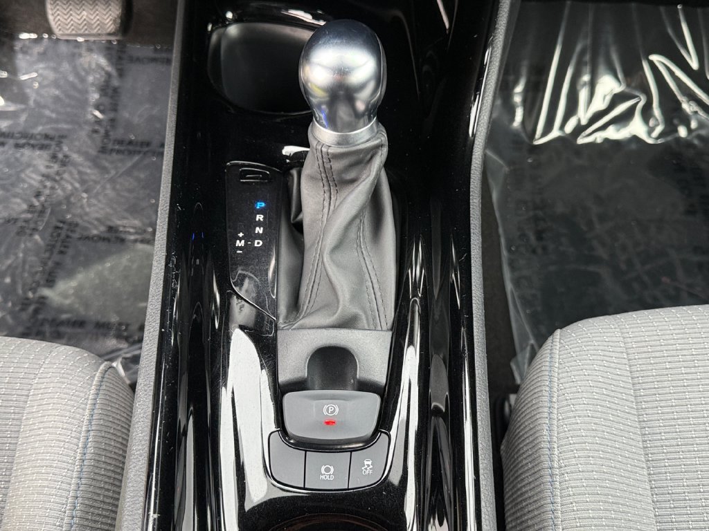 Used 2019 Toyota C-HR XLE FWD image 17