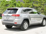 Used 2020 Jeep Grand Cherokee Laredo image 4