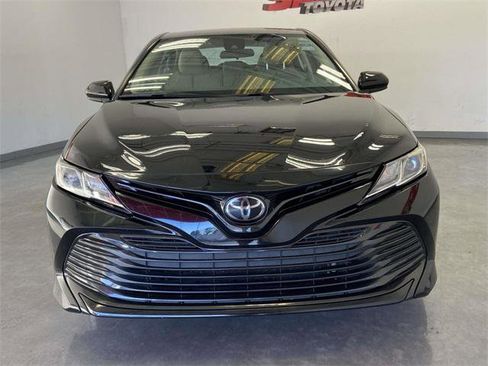 Certified 2020 Toyota Camry LE w/ Phone Cable & Charge Package image 8