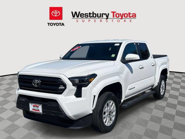 Used 2024 Toyota Tacoma SR5 AWD/4WD image 5