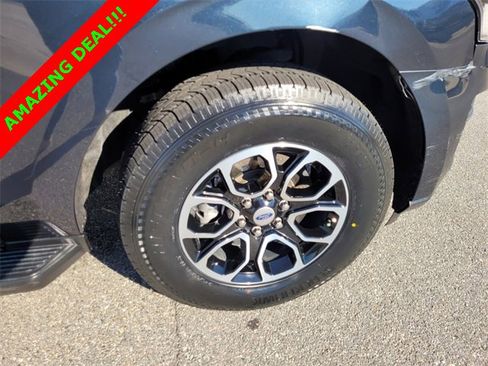 Used 2022 Ford Expedition Max XLT image 15