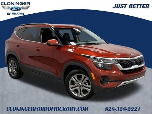 Used 2021 Kia Seltos S image 1