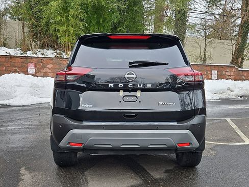 Certified 2023 Nissan Rogue SV image 5