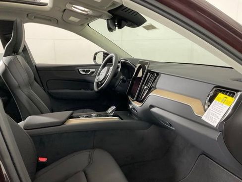 New 2026 Volvo XC60 B5 Plus w/ Protection Package Premier image 32