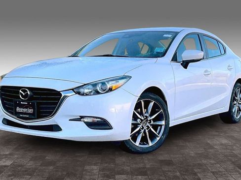 Used 2018 MAZDA MAZDA3 Touring image 2