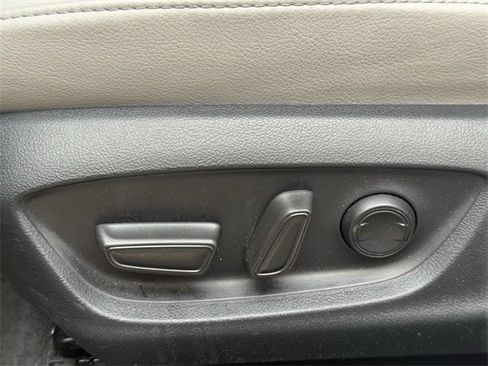 Used 2024 Toyota Camry XSE image 28