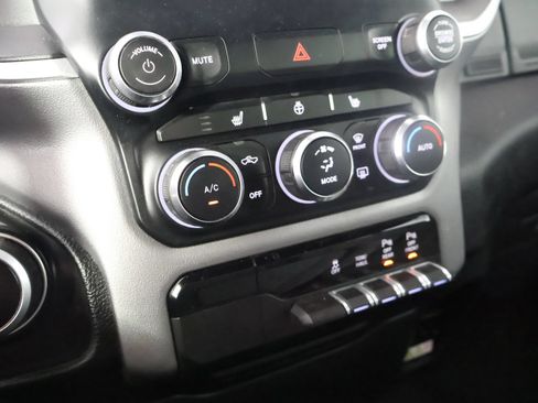 Used 2023 RAM 1500 Big Horn AWD/4WD image 43