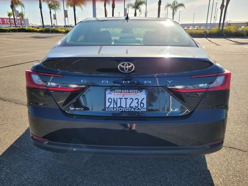 Used 2025 Toyota Camry LE FWD image 5
