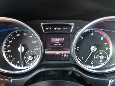 Used 2013 Mercedes-Benz GL 320 BlueTEC 4MATIC image 23