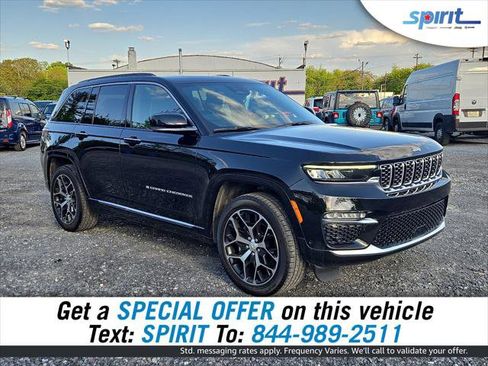 Certified 2025 Jeep Grand Cherokee Summit AWD/4WD image 1