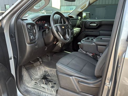 Used 2021 Chevrolet Silverado 1500 Custom w/ Safety Confidence Package AWD/4WD image 7