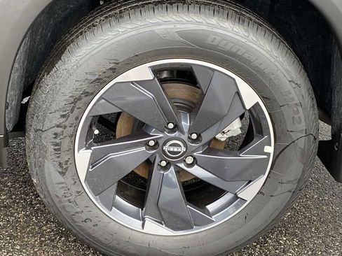 New 2026 Nissan Rogue SV w/ Cold Weather Package AWD/4WD image 7