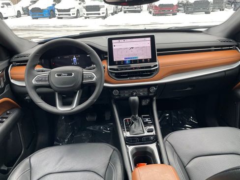 Used 2025 Jeep Compass Limited w/ Elite Group image 10