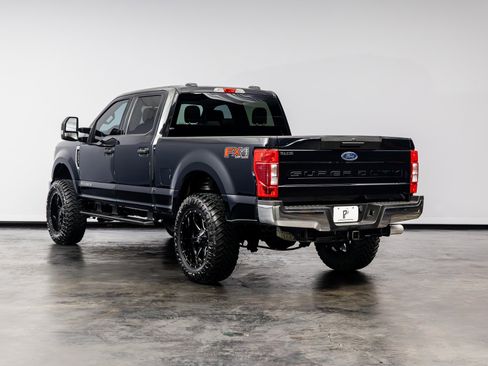 Used 2021 Ford F250 XLT w/ FX4 Off-Road Package image 15