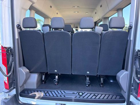 Used 2021 Ford Transit 350 XLT RWD image 11