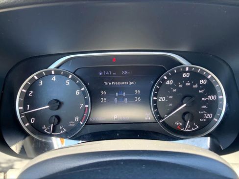 Used 2022 Nissan Frontier SV w/ Technology Package AWD/4WD image 25