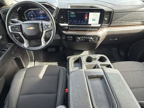 Used 2025 Chevrolet Silverado 1500 LT image 26