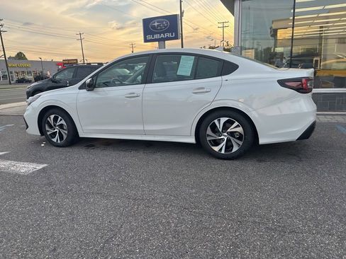 Used 2025 Subaru Legacy Premium AWD/4WD image 9