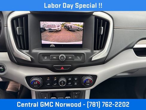 Certified 2020 GMC Terrain SLE w/ Driver Convenience Package AWD/4WD image 18