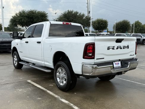 Used 2025 RAM 2500 Big Horn AWD/4WD image 7