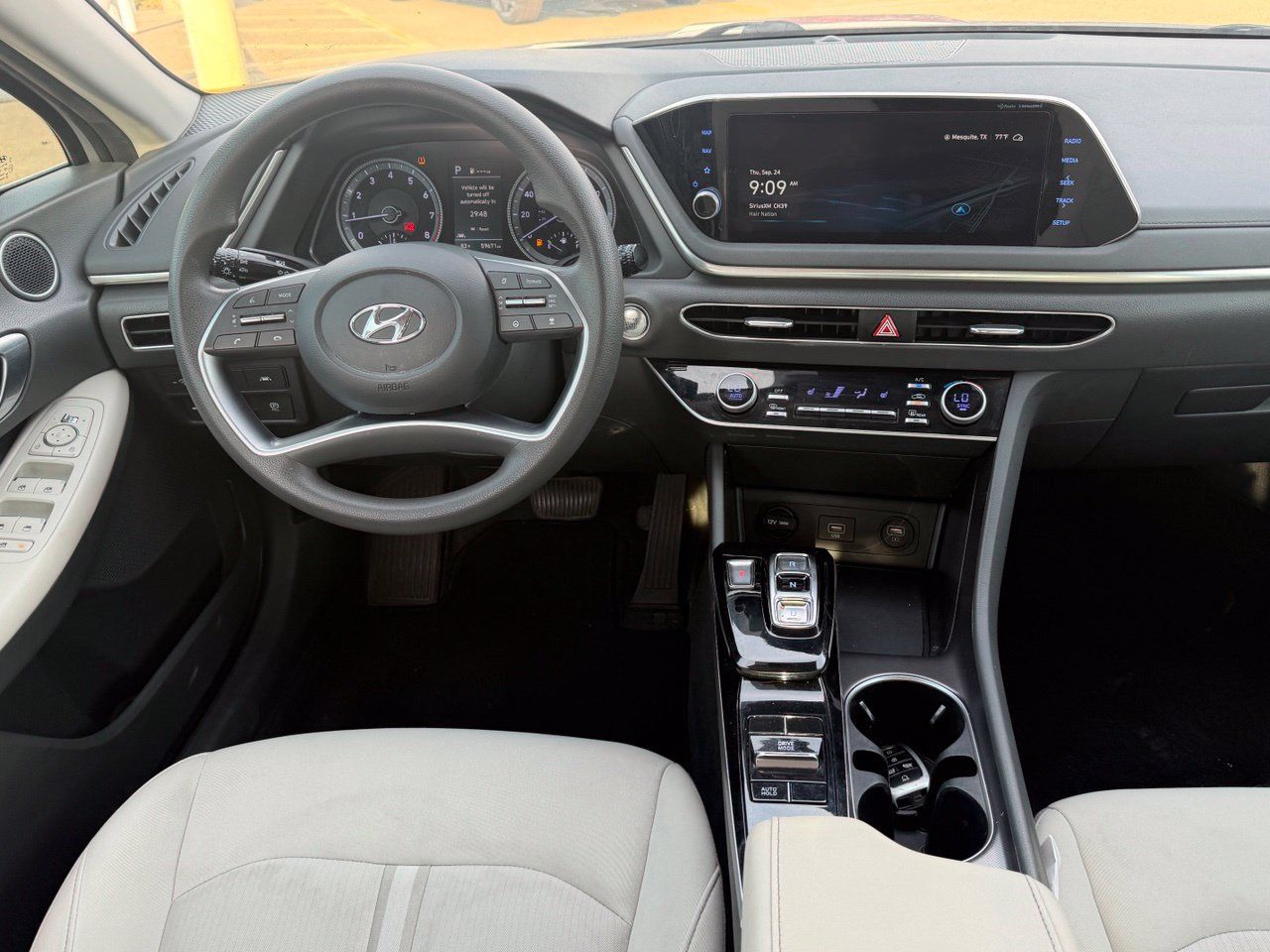 Used 2023 Hyundai Sonata SEL FWD image 11