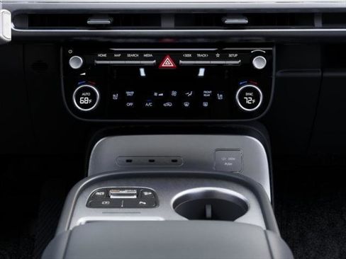 New 2026 Hyundai Ioniq 9 SE AWD/4WD image 16