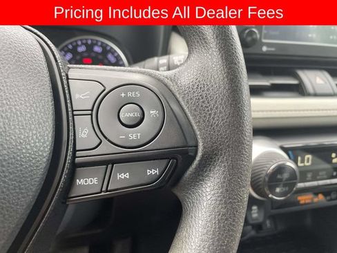 Used 2020 Toyota RAV4 XLE AWD/4WD image 26