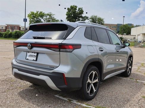 New 2025 Volkswagen Tiguan SE AWD/4WD image 5