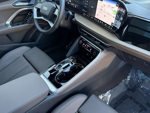 New 2025 Audi Q5 Premium Plus image 13