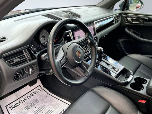 Used 2023 Porsche Macan S image 16