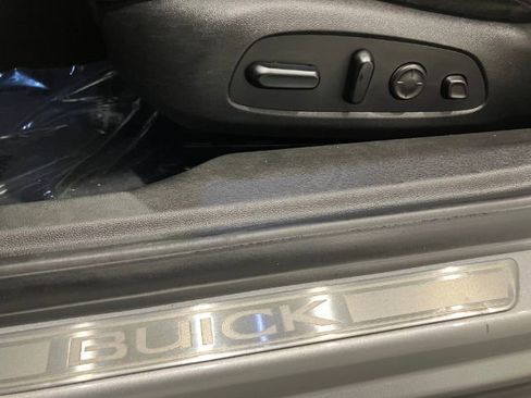 Used 2018 Buick LaCrosse Premium image 48