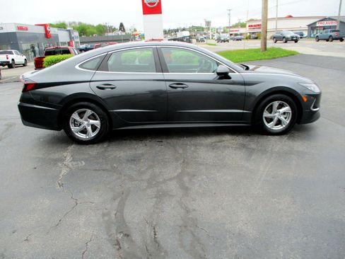 Used 2022 Hyundai Sonata SE w/ Cargo Package image 15