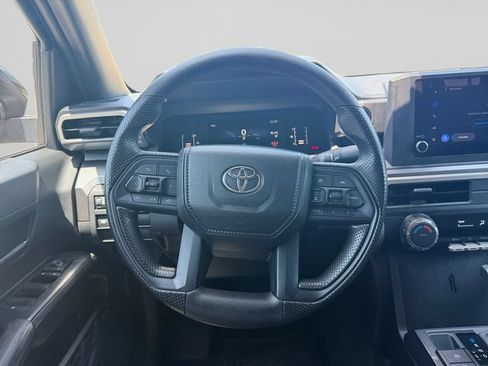 Certified 2026 Toyota Tacoma SR5 AWD/4WD image 11