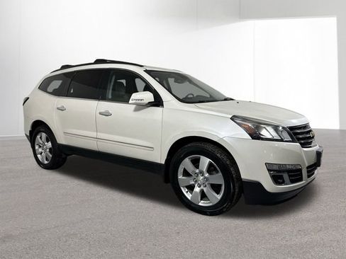 Used 2015 Chevrolet Traverse LTZ image 3