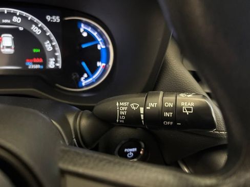 Used 2023 Toyota RAV4 AWD Hybrid image 33
