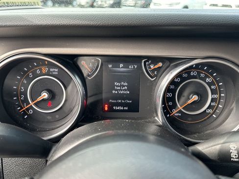Used 2021 Jeep Wrangler Unlimited Sport AWD/4WD image 13