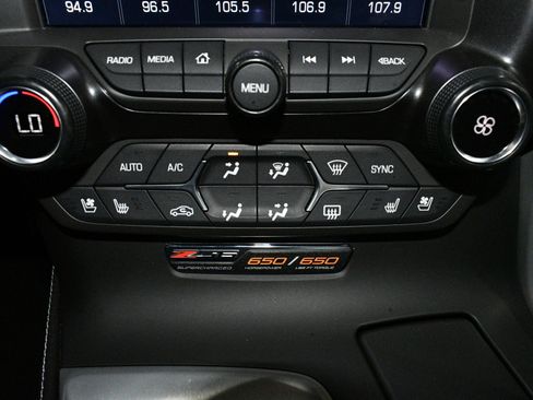 Used 2017 Chevrolet Corvette Z06 w/ Z07 Performance Package image 36