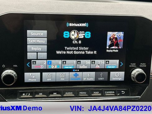 Used 2023 Mitsubishi Outlander SEL image 36